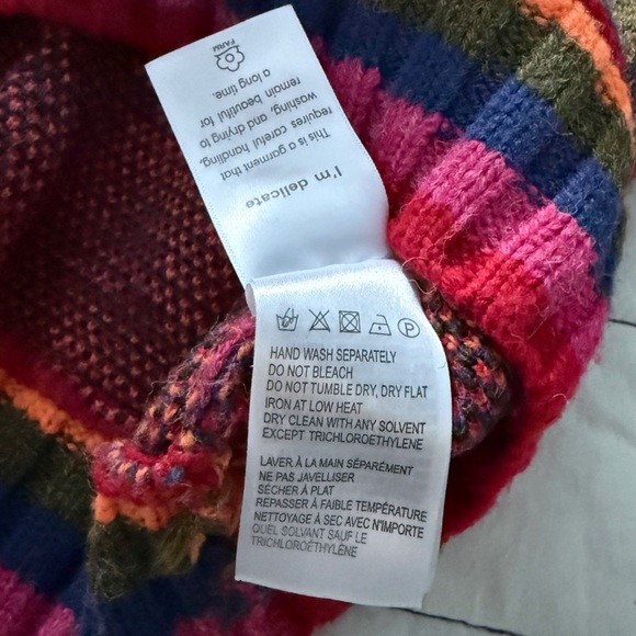 FARM Rio Multicolor Heart Pattern Sweater - Picture 10 of 10